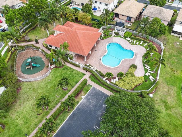 1825 Magliano Dr, Boynton Beach, FL 33436