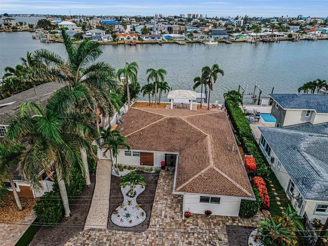 16353 REDINGTON DRIVE, Redington Beach, FL 33708