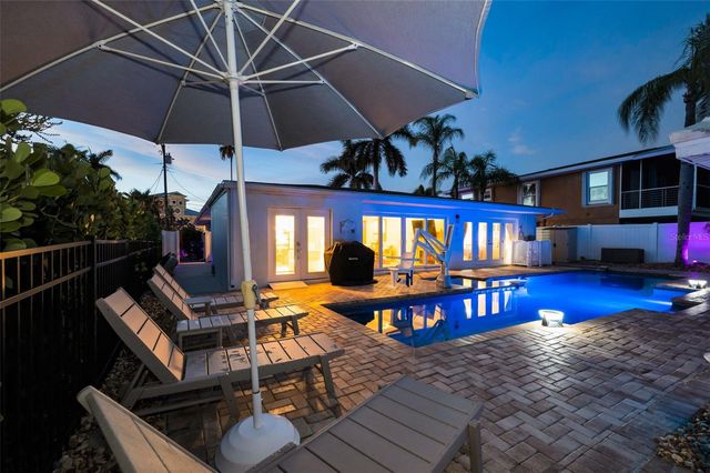 16353 REDINGTON DRIVE, Redington Beach, FL 33708