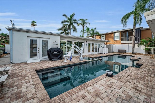 16353 REDINGTON DRIVE, Redington Beach, FL 33708
