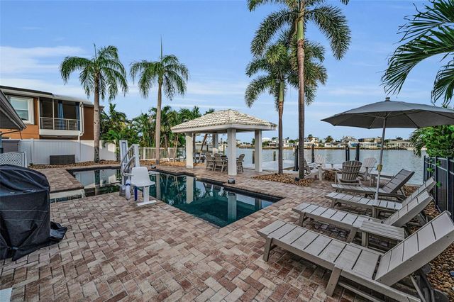 16353 REDINGTON DRIVE, Redington Beach, FL 33708