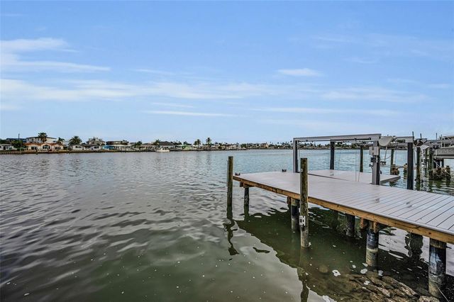 16353 REDINGTON DRIVE, Redington Beach, FL 33708