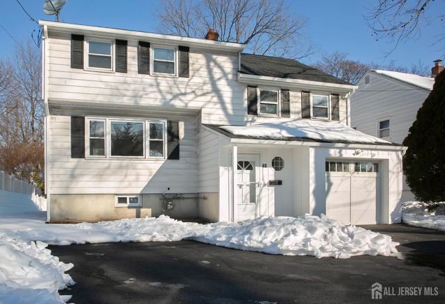 40 Essex Avenue, Metuchen, NJ 08840