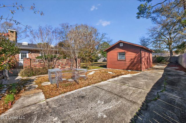 25 Bayou View Drive, Gulfport, MS 39507
