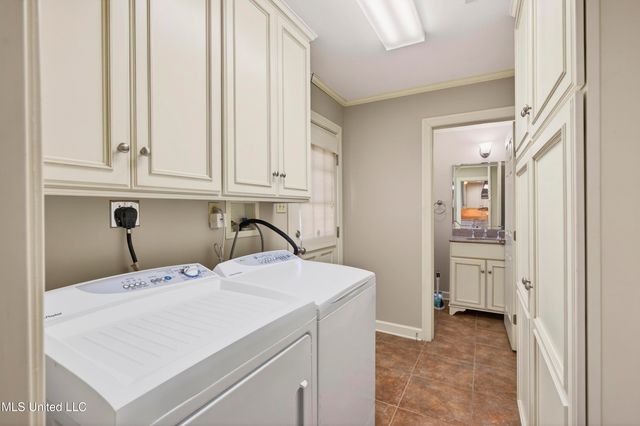 25 Bayou View Drive, Gulfport, MS 39507