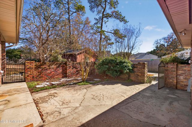 25 Bayou View Drive, Gulfport, MS 39507