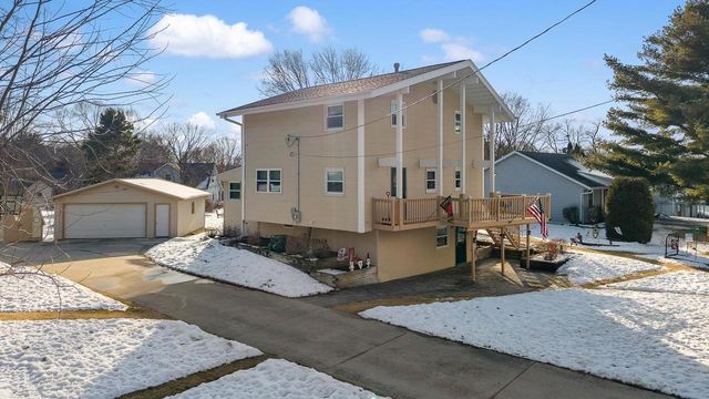 W10707 Airport Drive, Lodi, WI 53555