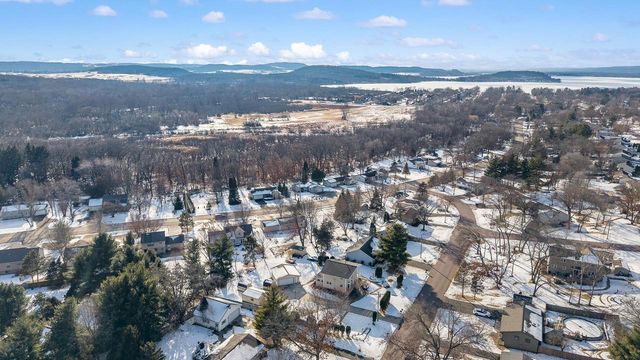 W10707 Airport Drive, Lodi, WI 53555