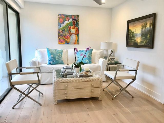 1280 Gordon DR C, Naples, FL 34102