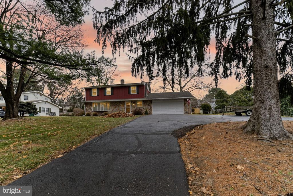 Image 1 of property listing at 3112 CENTER ST, Bethlehem, PA 18017