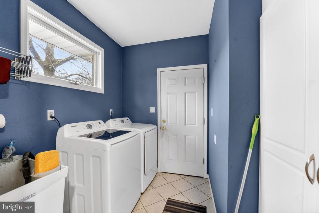 Image 21 of property listing at 3112 CENTER ST, Bethlehem, PA 18017