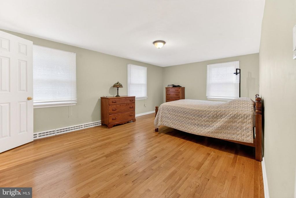 Image 22 of property listing at 3112 CENTER ST, Bethlehem, PA 18017