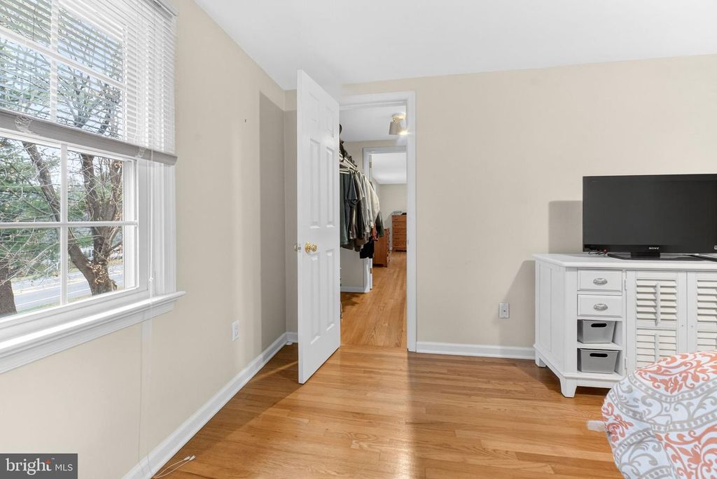 Image 27 of property listing at 3112 CENTER ST, Bethlehem, PA 18017