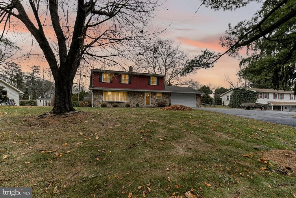 Image 51 of property listing at 3112 CENTER ST, Bethlehem, PA 18017