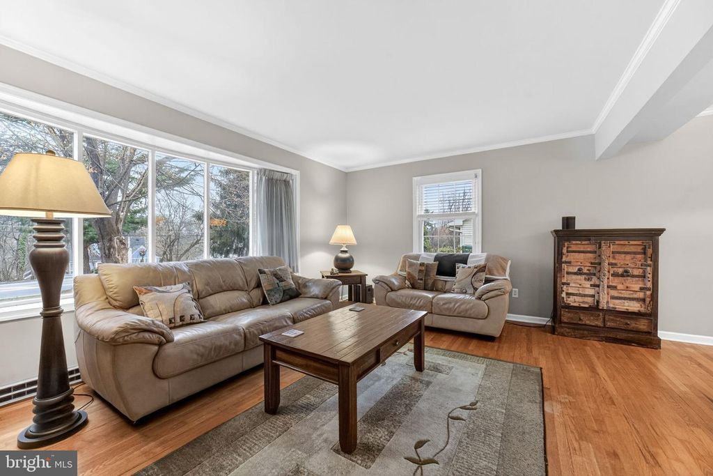 Image 7 of property listing at 3112 CENTER ST, Bethlehem, PA 18017