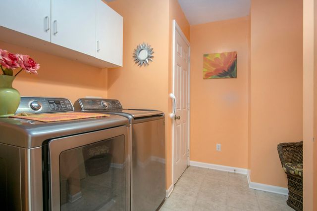 18501 148th Avenue, Spring Lake, MI 49456