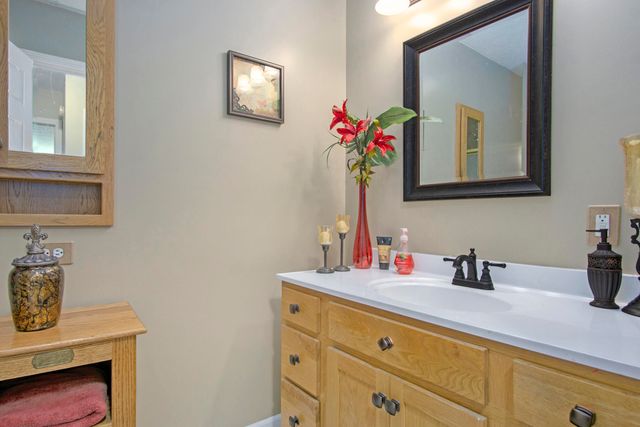 18501 148th Avenue, Spring Lake, MI 49456