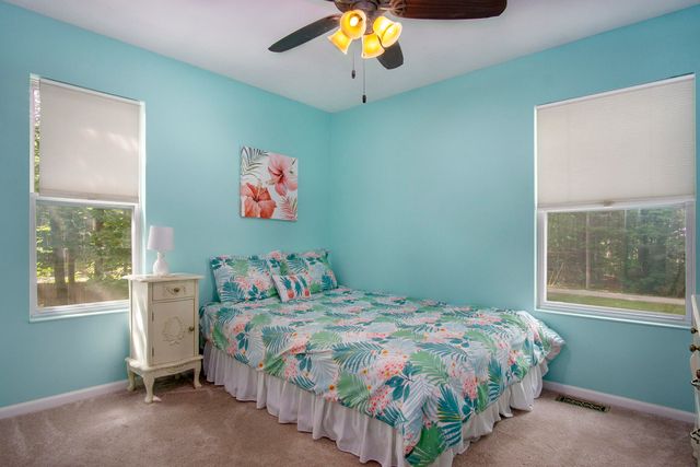 18501 148th Avenue, Spring Lake, MI 49456