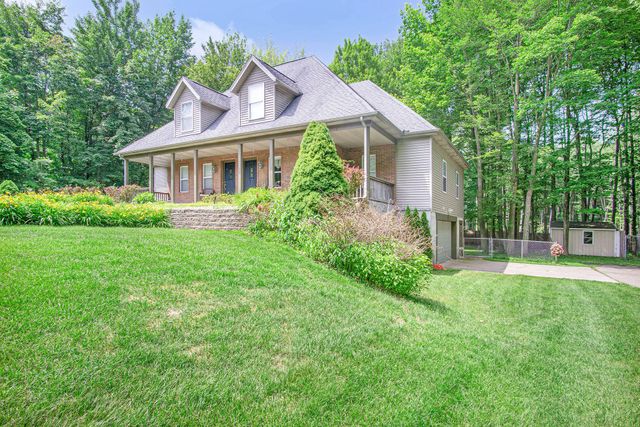 18501 148th Avenue, Spring Lake, MI 49456