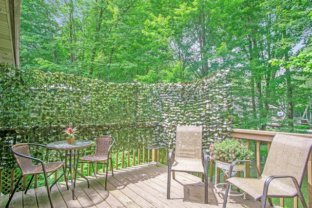 18501 148th Avenue, Spring Lake, MI 49456