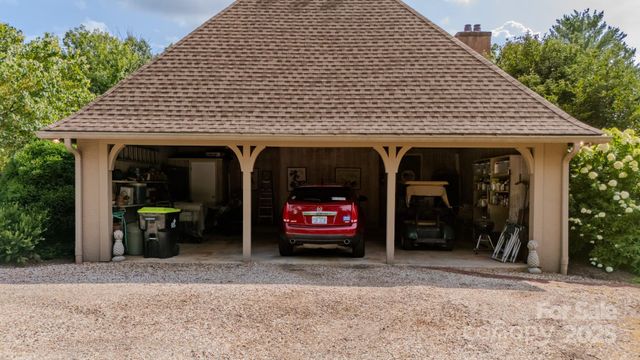 144 Silver Fox Lane, Tryon, NC 28782