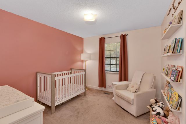 1001 Tsatanuga Road, Hixson, TN 37343