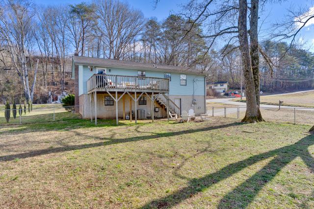 1001 Tsatanuga Road, Hixson, TN 37343