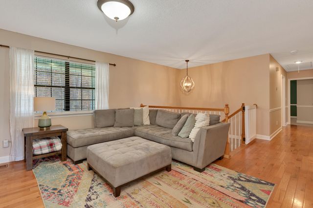 1001 Tsatanuga Road, Hixson, TN 37343