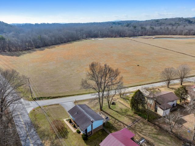 1001 Tsatanuga Road, Hixson, TN 37343