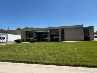 7825 Roberts Road, Bridgeview, IL 60455