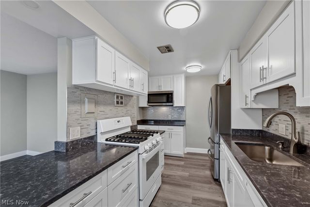 12900 Lake Avenue 626, Lakewood, OH 44107