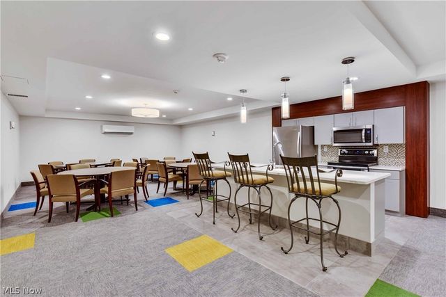 12900 Lake Avenue 626, Lakewood, OH 44107