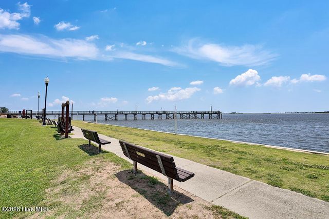 311 Champion Court SE, Southport, NC 28461