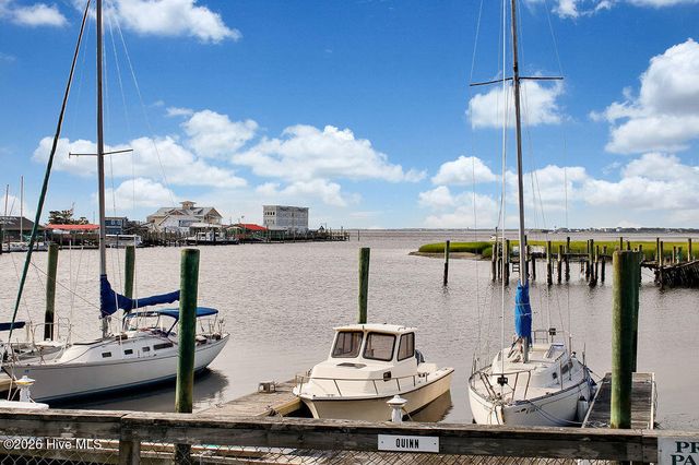 311 Champion Court SE, Southport, NC 28461