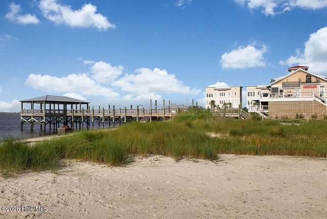 311 Champion Court SE, Southport, NC 28461