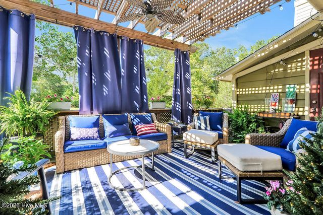 311 Champion Court SE, Southport, NC 28461