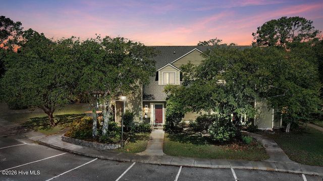 311 Champion Court SE, Southport, NC 28461