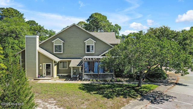 311 Champion Court SE, Southport, NC 28461