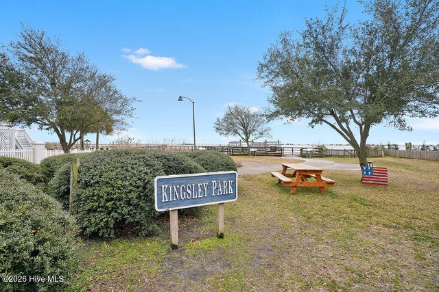 311 Champion Court SE, Southport, NC 28461
