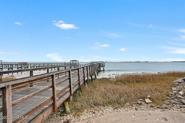 311 Champion Court SE, Southport, NC 28461