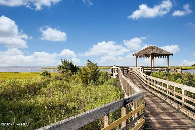 311 Champion Court SE, Southport, NC 28461