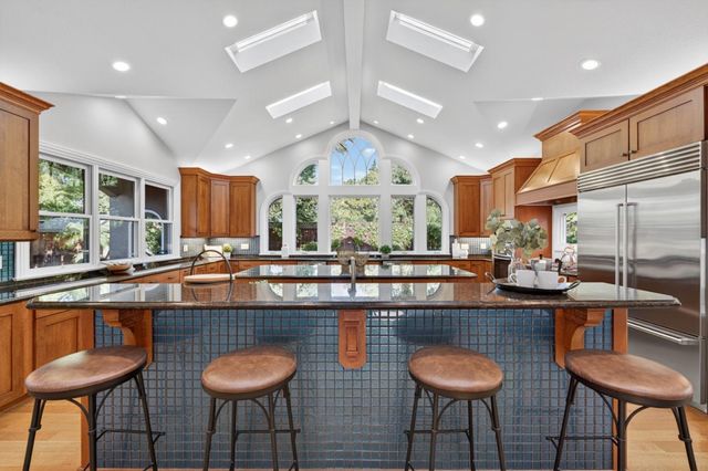 1487 Fallen Leaf Lane, Los Altos, CA 94024