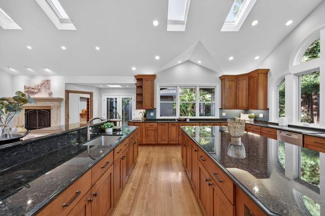 1487 Fallen Leaf Lane, Los Altos, CA 94024