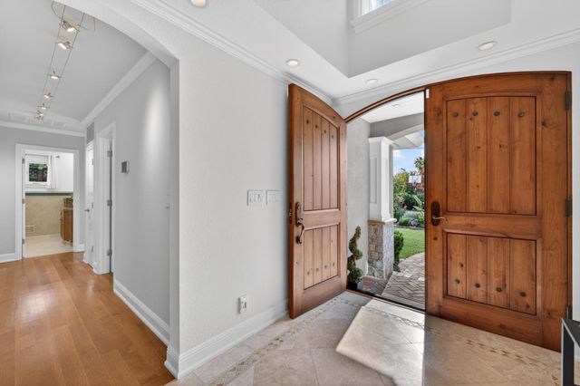 1487 Fallen Leaf Lane, Los Altos, CA 94024