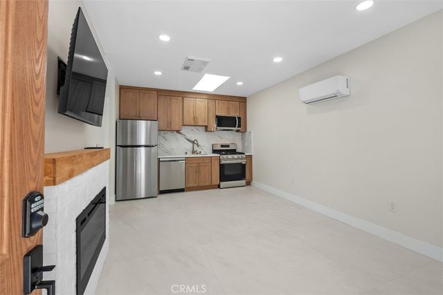 21312 Bulkhead Circle, Huntington Beach, CA 92646