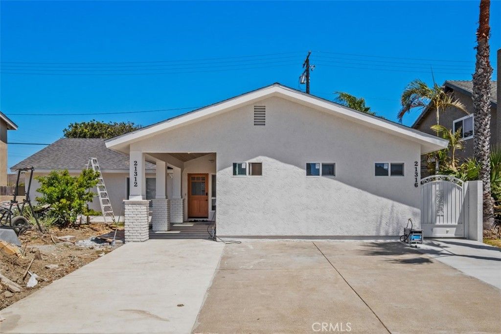 21312 Bulkhead Circle, Huntington Beach, CA 92646