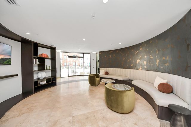 6363 San Felipe Street 213, Houston, TX 77057