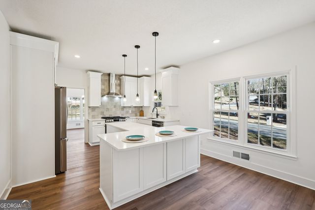 4614 Shumart Drive, Snellville, GA 30039
