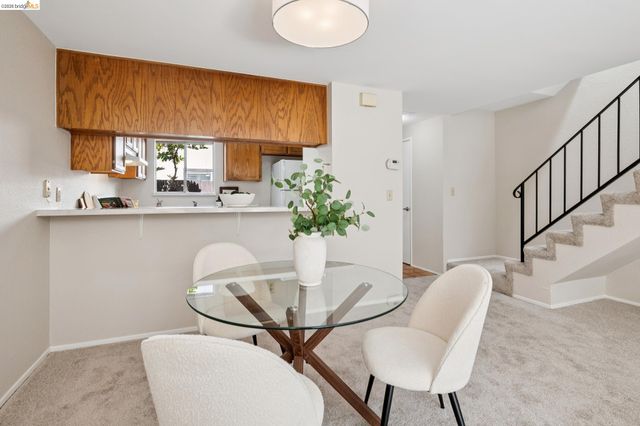 1563 Carpentier, San Leandro, CA 94577