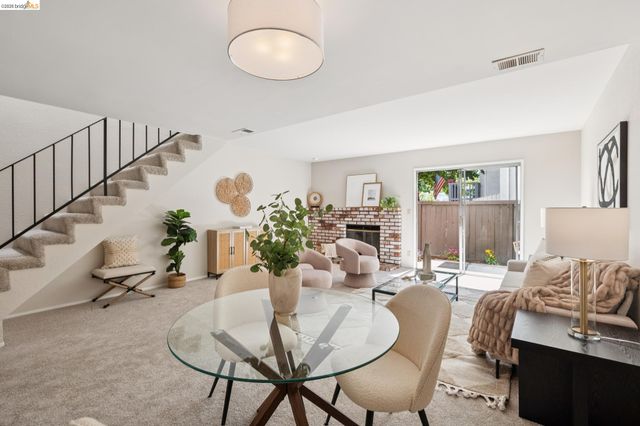 1563 Carpentier, San Leandro, CA 94577